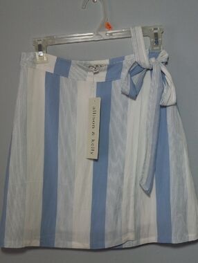 Allison And Kelly Blue and White Striped A-Line Wrap Skirt Size M NWT